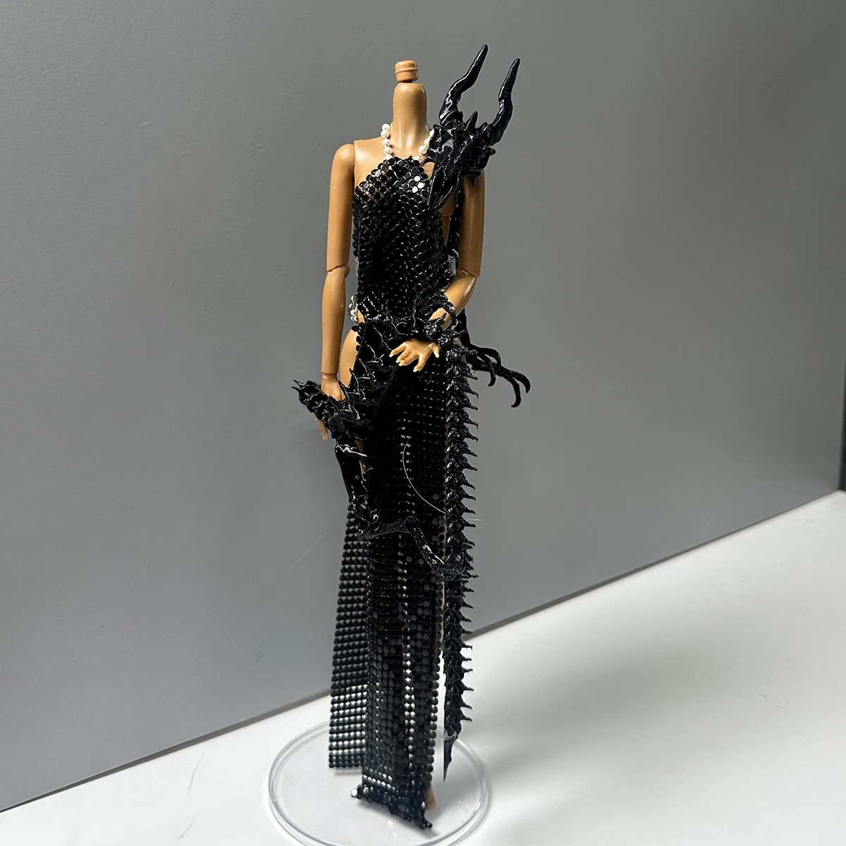 Darkness Goddess Theme Metal Sequins Sexy Halter-neck Slit Dress+3D Black Dragon Decor Prop Set For 1/6 FR Babi Supermodel Doll
