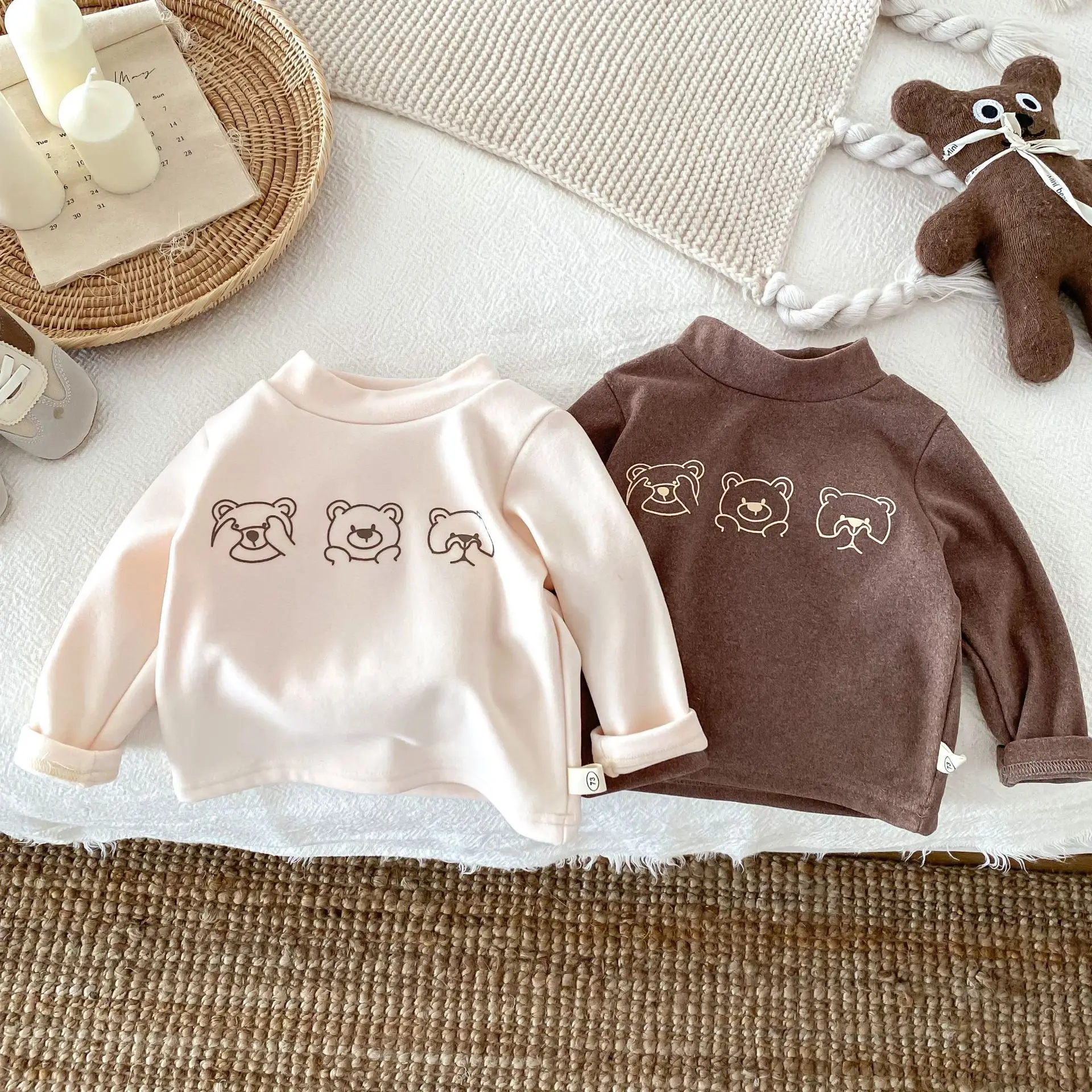 

2025 Autumn New Children Long Sleeve T Shirts Winter Warm Boys Girls Fleece Tops Cute Bear Kids Shirts Cotton Baby Clothes