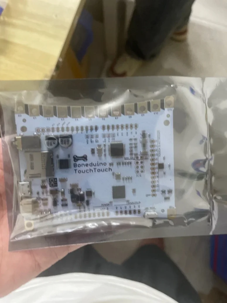 Touch Board von Bare Conductive: Ein interaktives Highlight für moderne Kücheninseln