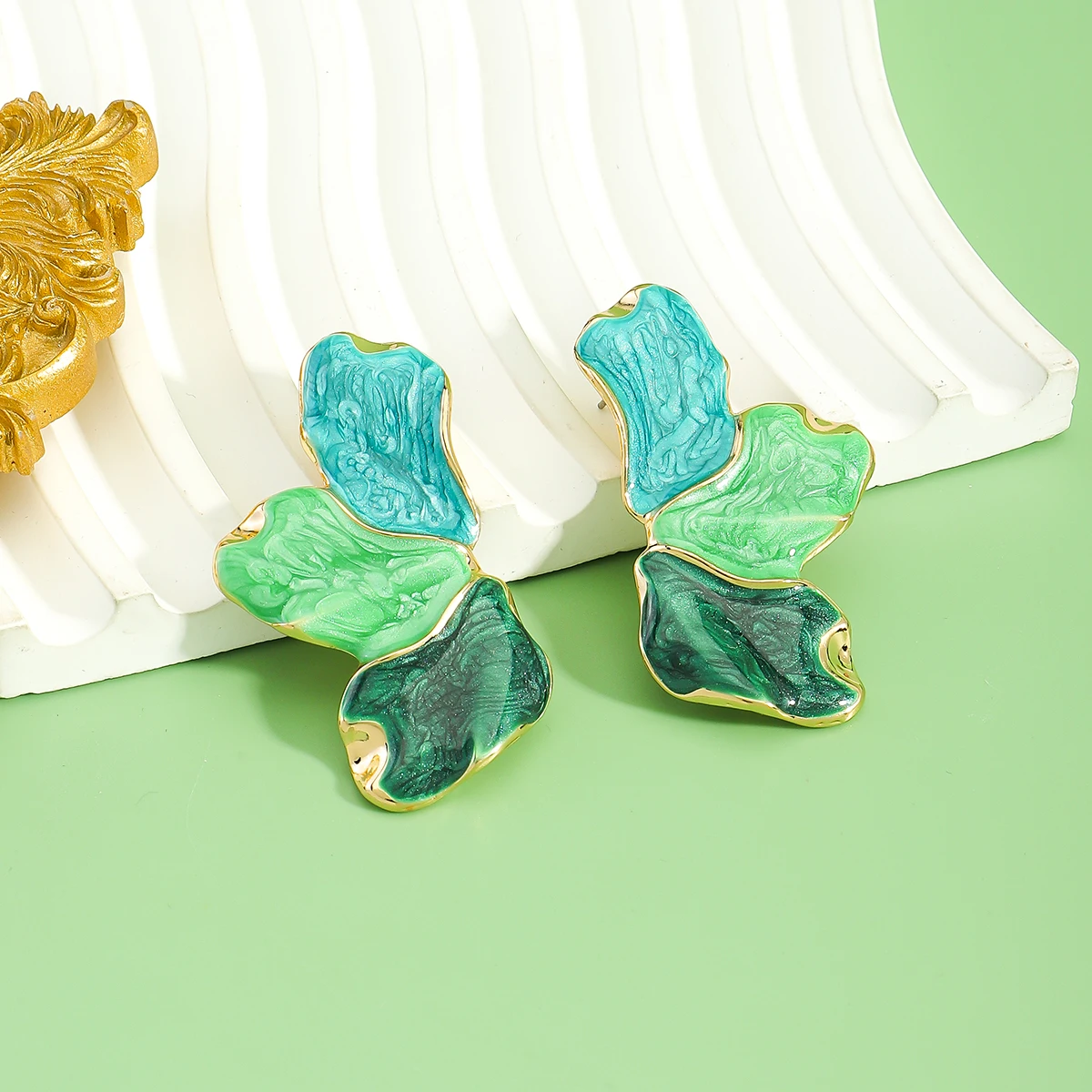

Floral Enamel Earrings Fashionable Minimalist Flower Gold Border Stud Earrings For Women Party Ear Jewelry Daily Accessories