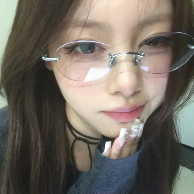 Nouveau pur désir Anti-lumière bleue lunettes cadre femmes pas de maquillage plaine lunettes hommes contrastant mignon décoratif ordinateur lunettes