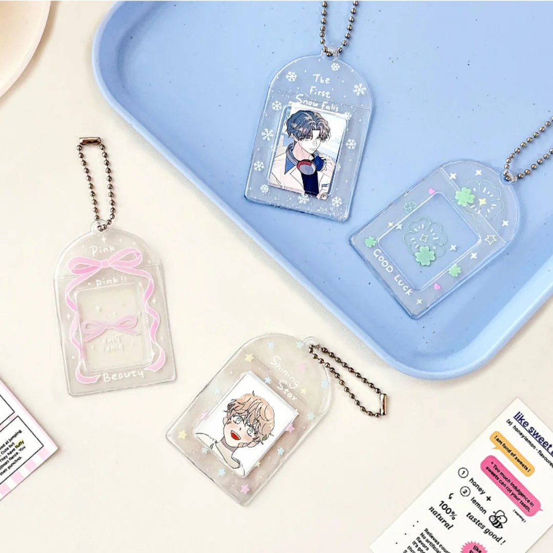 Transparent Clover Trading Card Holder Photocard Organizer Keychain Photo Display Protective Cover for Gift Birthday Souvenir