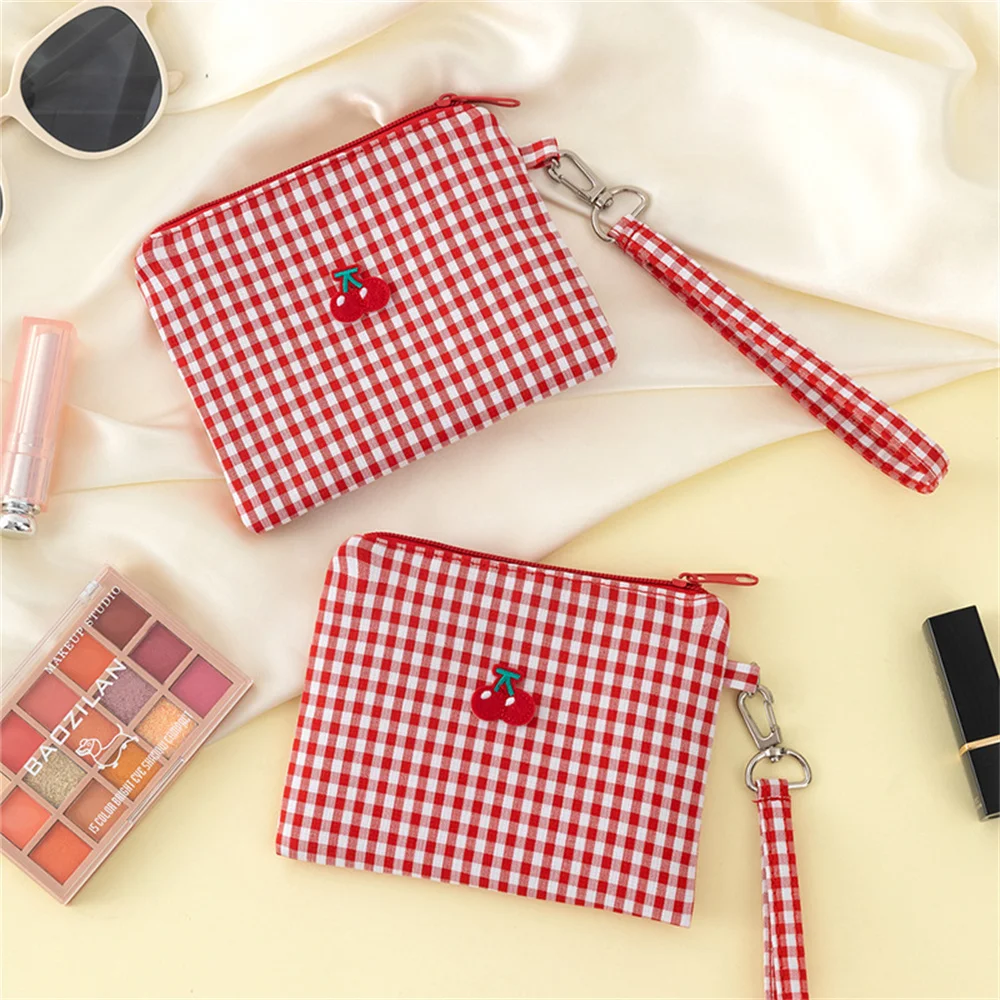 

Red Handbag Cosmetic Bag Toiletry Bag for Gift Cosmetics Storage Girl
