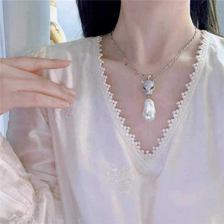 Leopard Haead Pendent Silver Plated White Keshi Pearl Pendant Double-strand Twisted Braided Chocker Chain Necklace