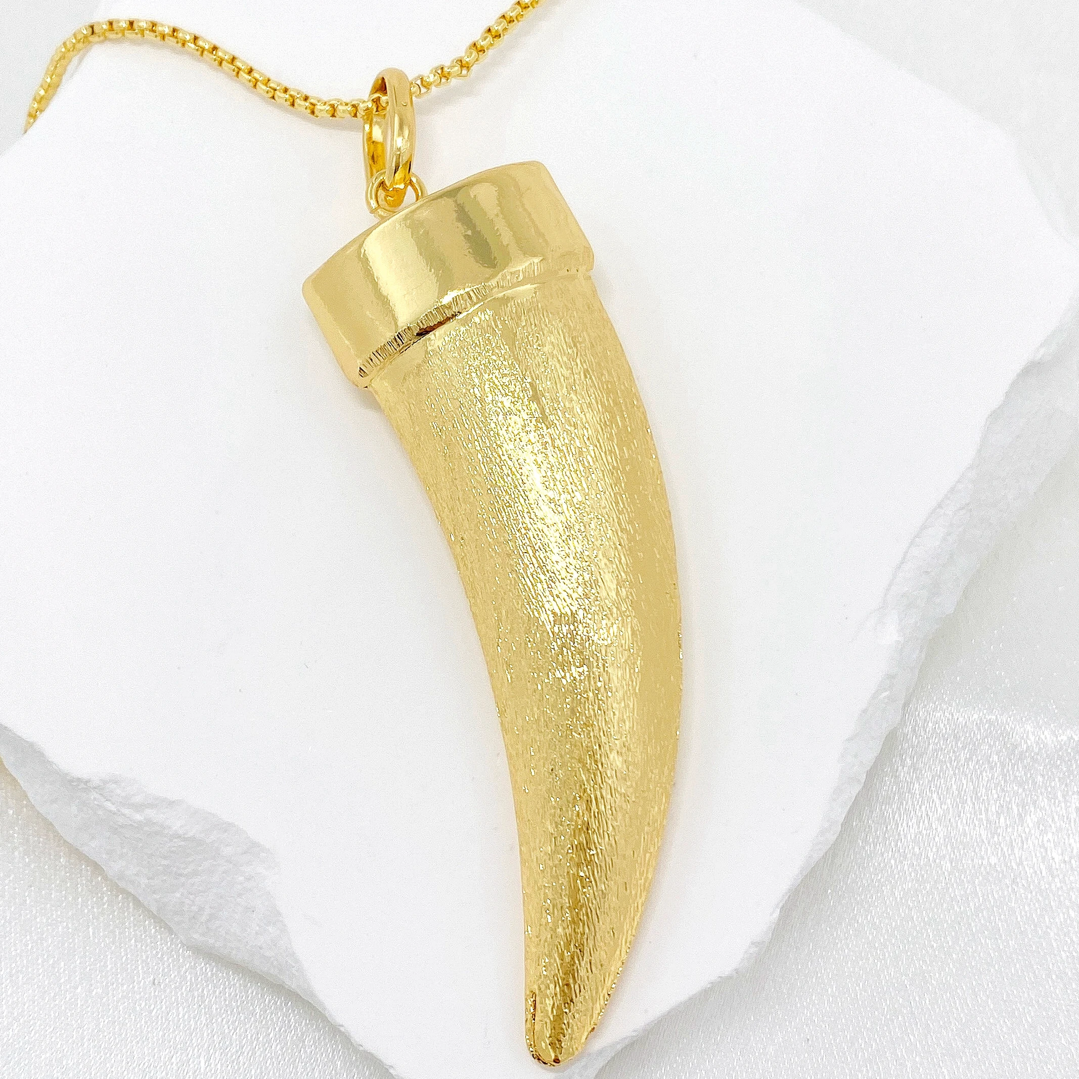 Luxury Trendy 18K Dubai Gold Plated Tiger Tooth Elephant Tusk Pendant Necklace For Women Men Box Chain Good Luck Charm Jewelry