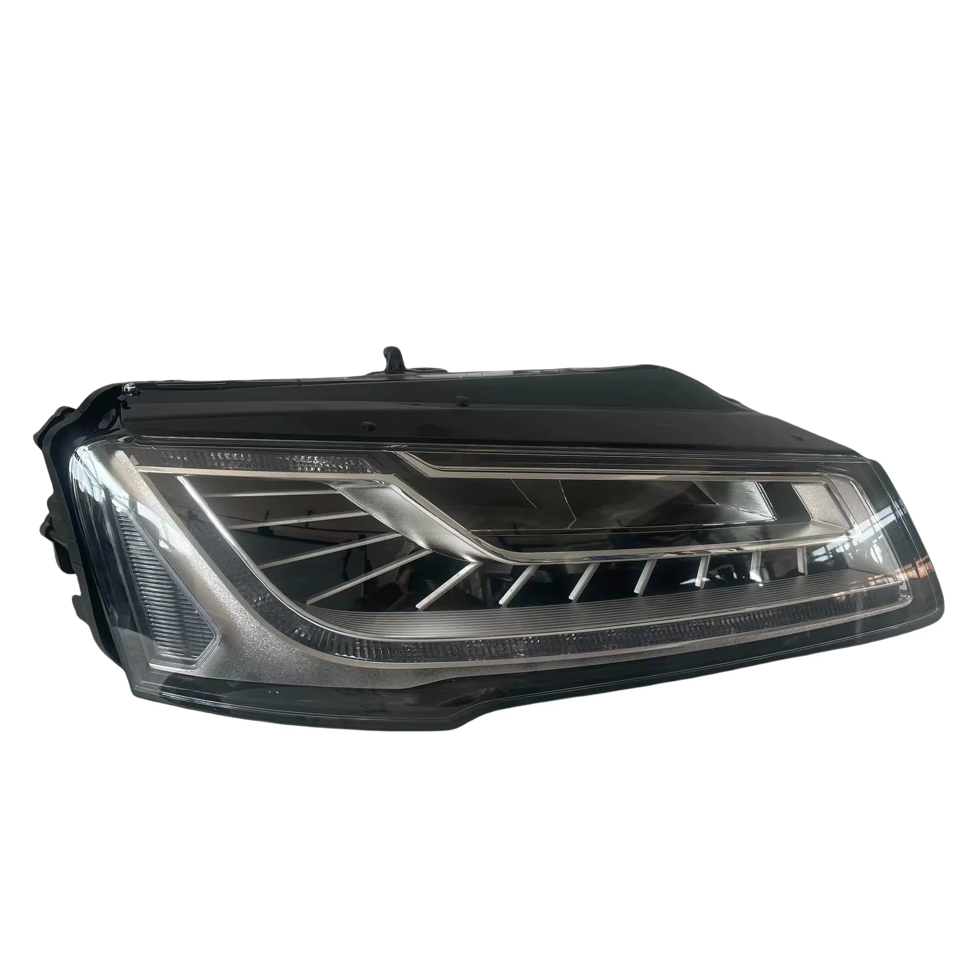 

1 шт. для фар Audi A8 D4 2014-2018, светодиодная матричная фара, версия Eagle Eye, 2-компьютерная версия, европейская версия
