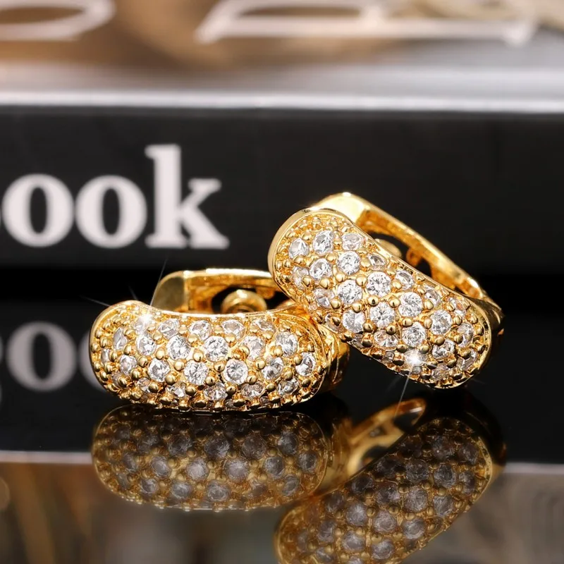 Huitan Simple Elegant Gold Color Hoop Earrings Women Luxury Paved Brilliant CZ Stone Bridal Wedding Earrings Temperament Jewelry
