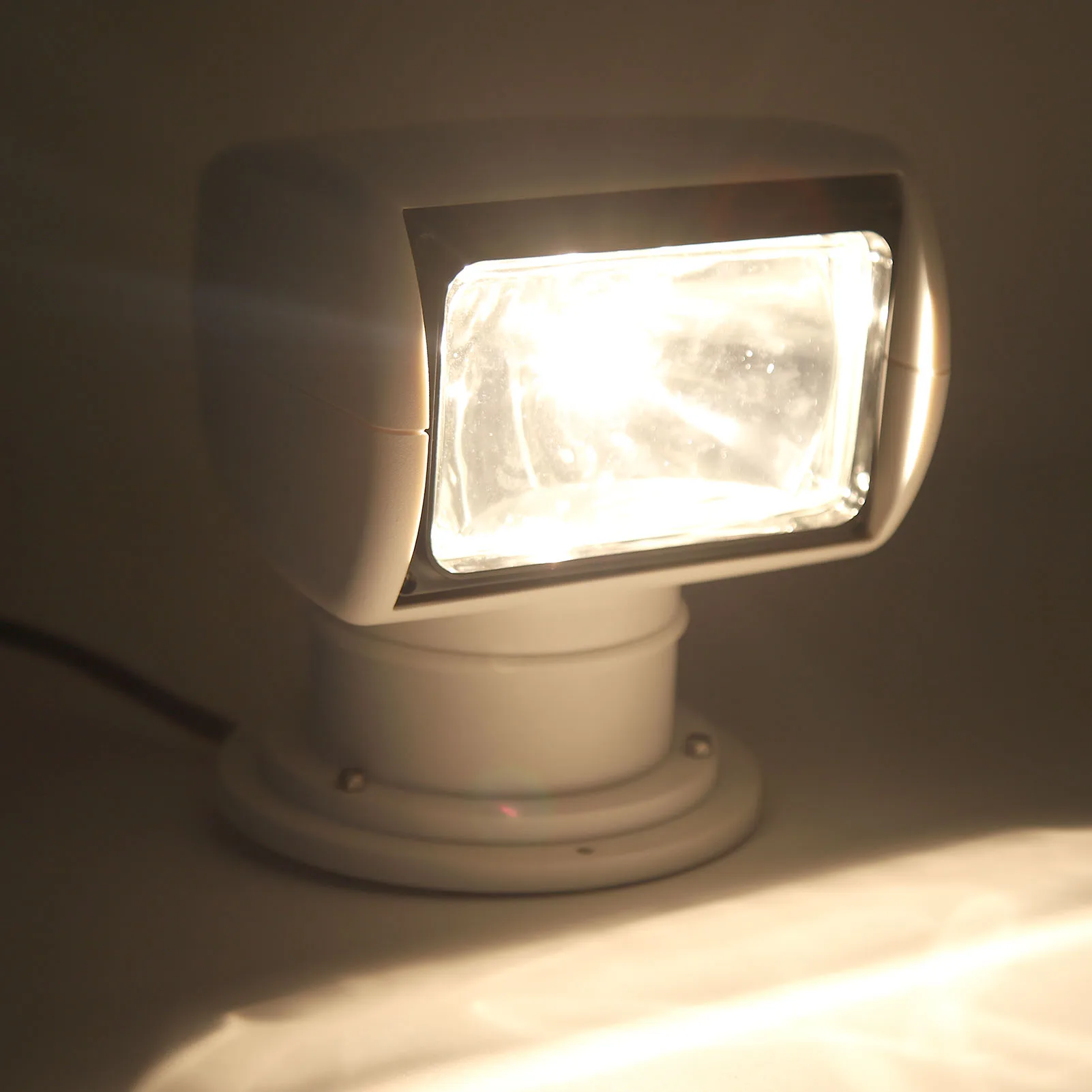 Морской прожектор 100 Вт, вращение на 355, IP66, водонепроницаемый портативный галогенный прожектор с дистанционным управлением для яхт, рыбацких лодок