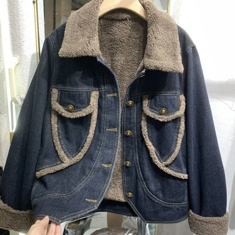With Fur Plush Short Denim Jacket for Women Padded Small Woman Jean Coat Warm Winter Cold Crop Outerwear Wool Inside JJ241