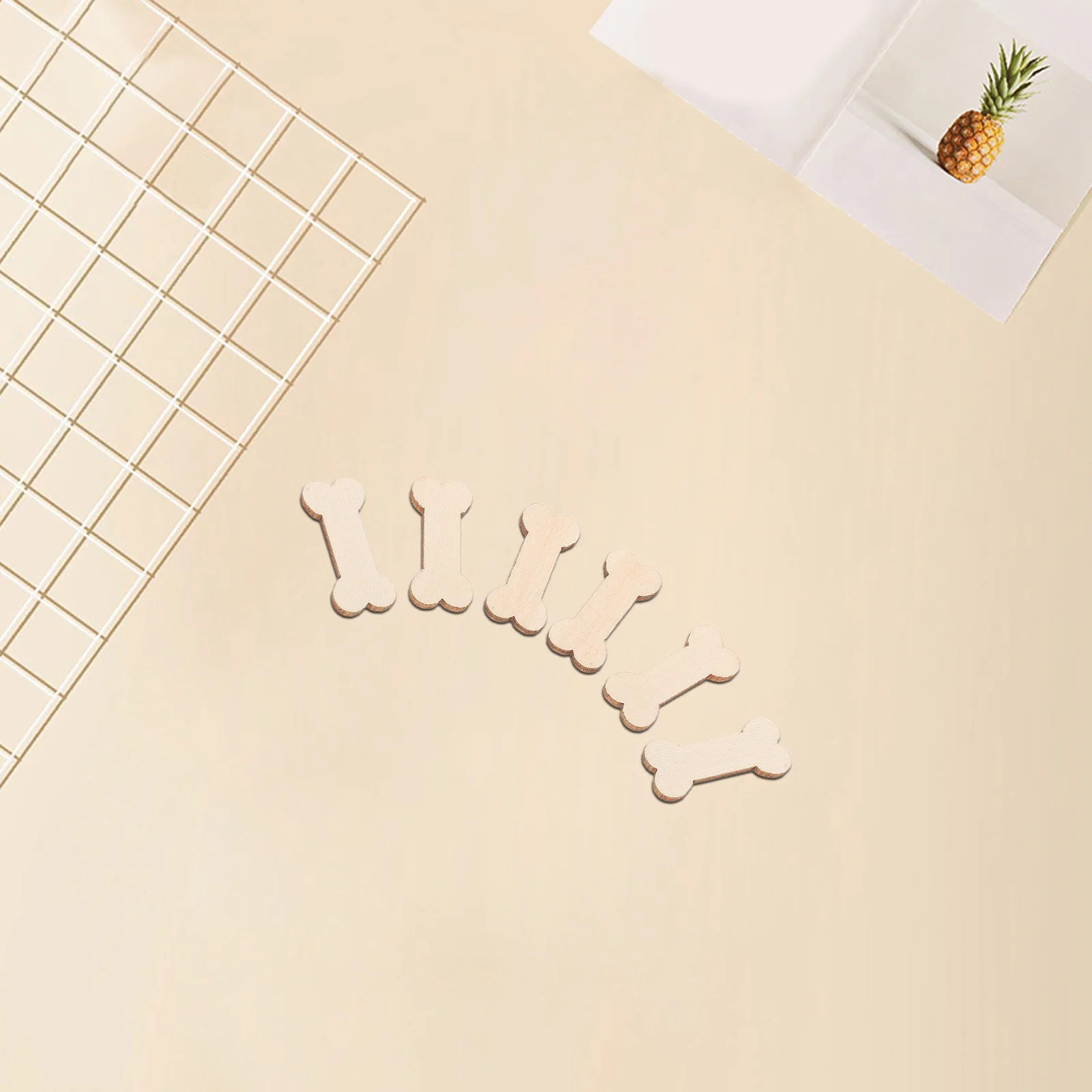 100 pezzi di ossa decorative fette di legno a forma di cane ornamenti artigianali progetti di decorazioni per la casa abbellimenti in legno non finiti versatili
