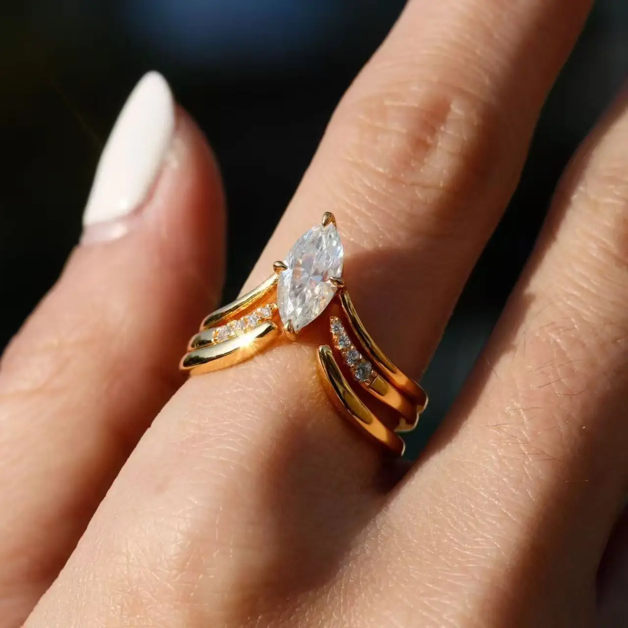 New Geometric Koi-Inspired Triple Ring Set for Women • Electroplated Zinc Alloy • Oval Zircon Accents • Golden and Silver Tone O