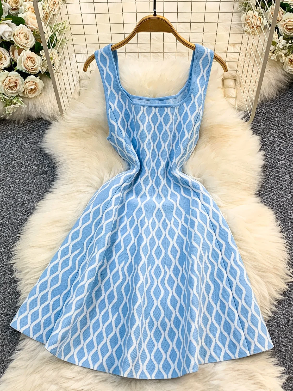 Summer Casual Knitted Wave Pattern Vest Dress Women's High Waist A-Line Skirt Square Collar Sleeveless City Commute Dress