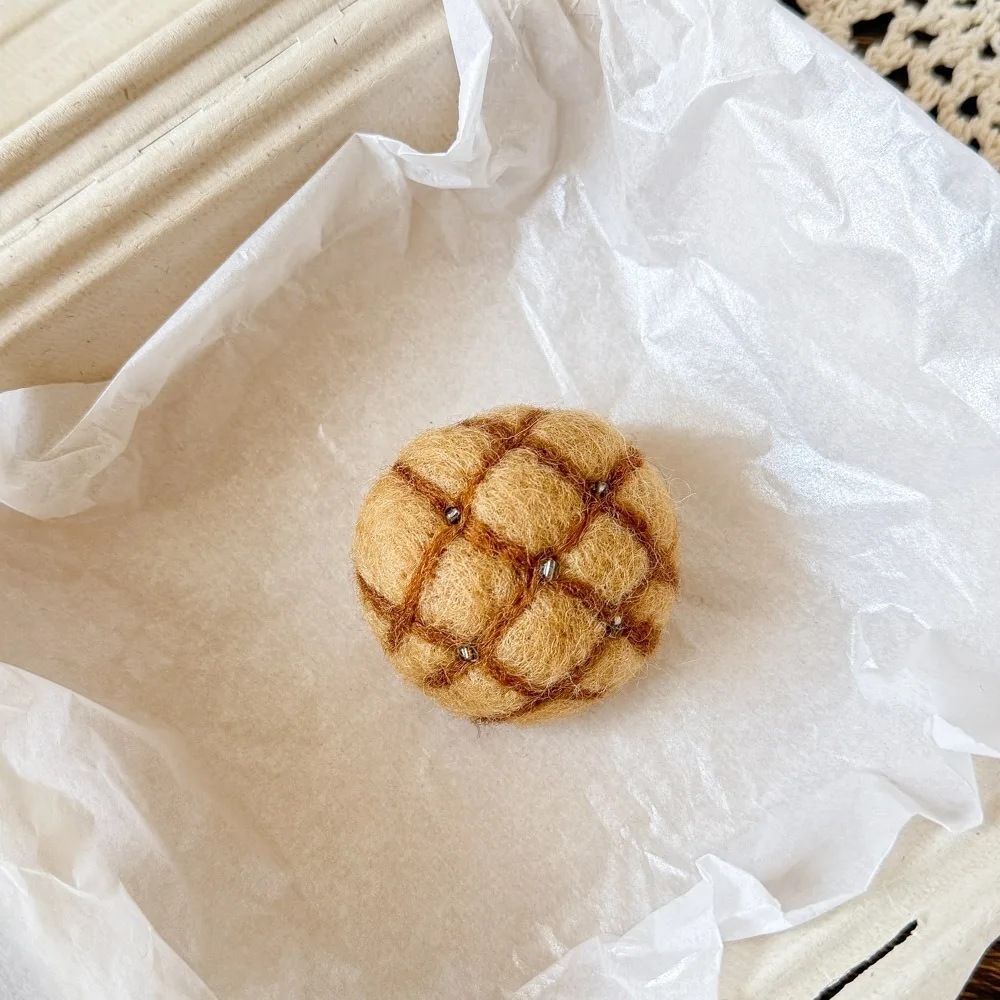 

Cartoon Wool Felt French Bread Hair Clip Pretzel Creative Raisin Toast Pin Cute Sweet Croissant Duckbill Clip Students