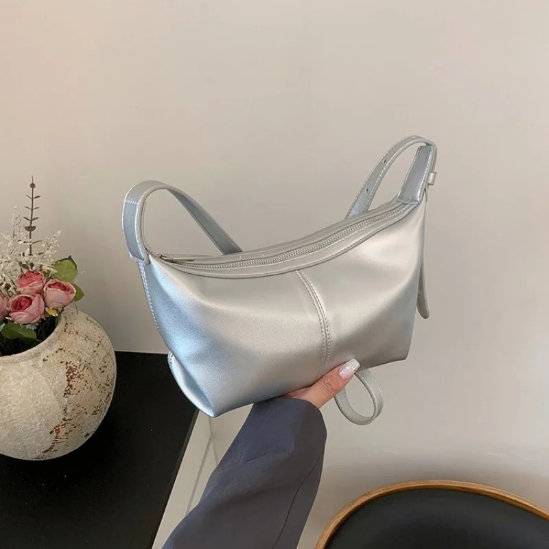 กระเป๋าหนังสะพายไหล่ผู้หญิงแบรนด์หรูระดับไฮเอนด์ปี 2025 ดีไซน์เนอร์ชื่อดังจากปารีส เรียบง่าย สไตล์ลำลอง ​