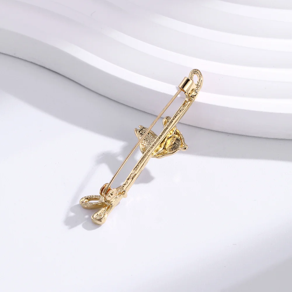 Exquisite Metal Horsehead Whip Brooch Zodiac Horse Metal Long Brooch Men's and Women's Coat Animal Collar Decoration view 4