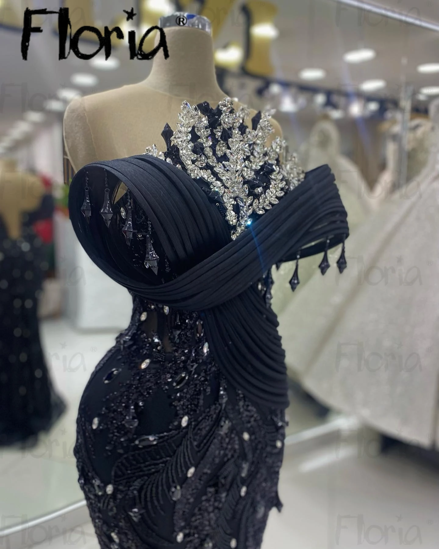 Solid Black Cocktail Dress With Silver Stones Off Shoulder Dubai Occasion Gowns Midi Long Prom Party Dresses Dinner Dresses 2024