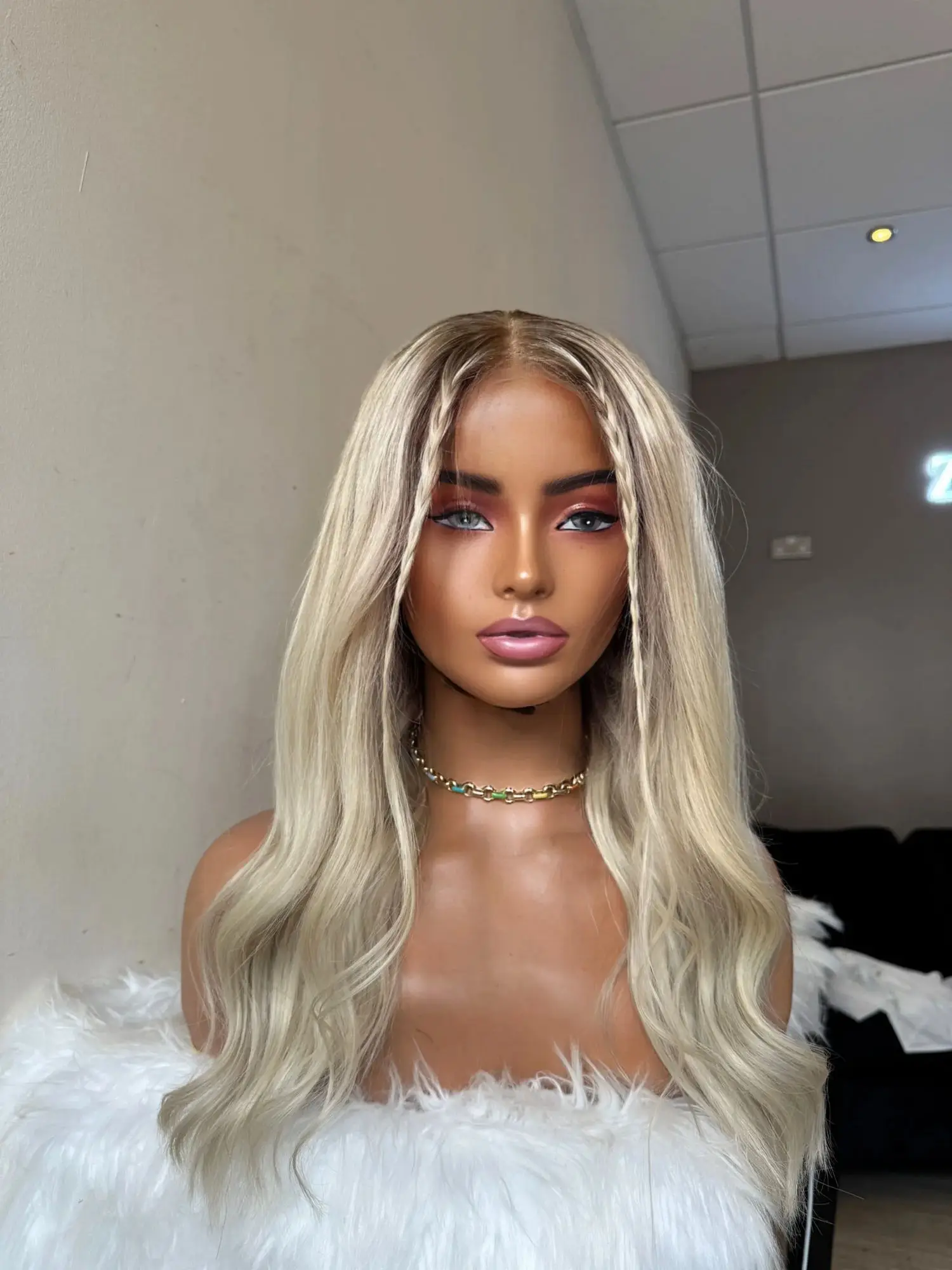 22”New Natural Wave Wig Soft Platinum Blonde Colored Free Parting Heat Resistant Synthetic Hair Lace Front Wigs Daily Use Gifts
