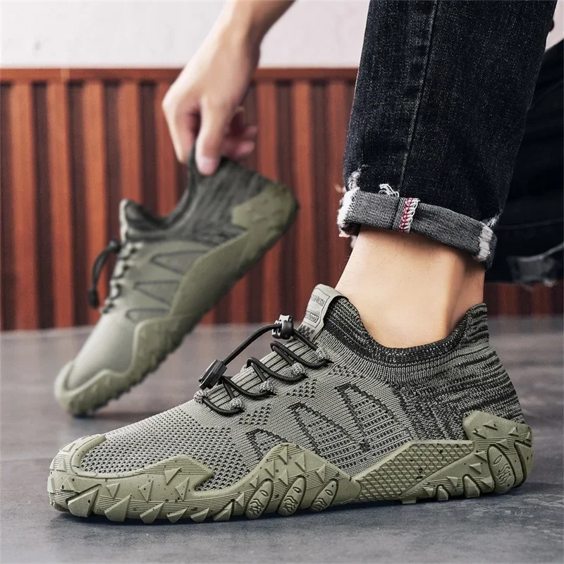 ผู้ชายกีฬารองเท้า 2025 พื้นผิวตาข่ายBreathableรองเท้าแบนผู้ชายลําลองแขนลื่นออกกําลังกายยี่ห้อการฝึกอบรมรองเท้าเทนนิส