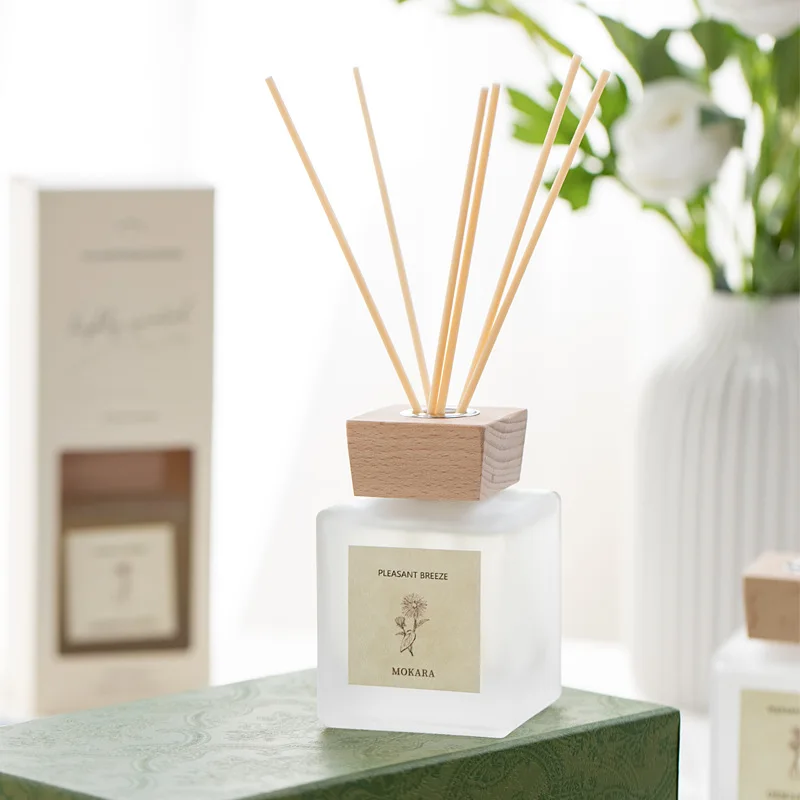 Reed Diffuser, White Frosted Glass Bottle with Natural Color Sticks, Home Fragrance Decor for Bedroom and Bathroom,200ml