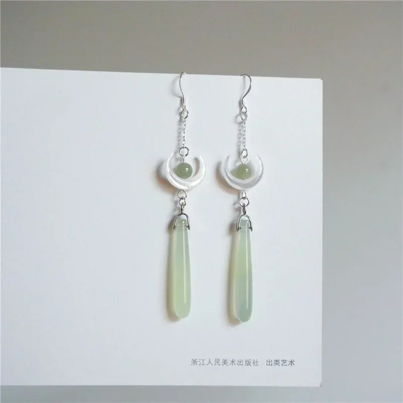 Chinese Style Imitation Jade Moon Tassel Earrings 2024 New Fashion Retro Spring Summer Long Drop Earrings for Women Jewelry