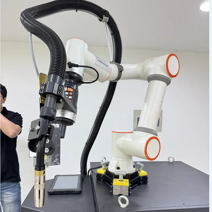 FAO Yiwei Collaborative  Drag Programming Welding   FR10 Second Guarantee Welding   Welding Spot For Sale