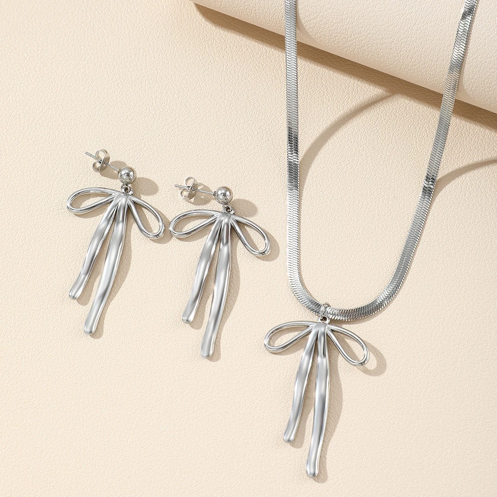 Aomogo Stainless Steel Set Luxury Fashion Bow Tie Pendant Snake Bone Chain Earrings Necklace Set for Women Jewelry Daily Match