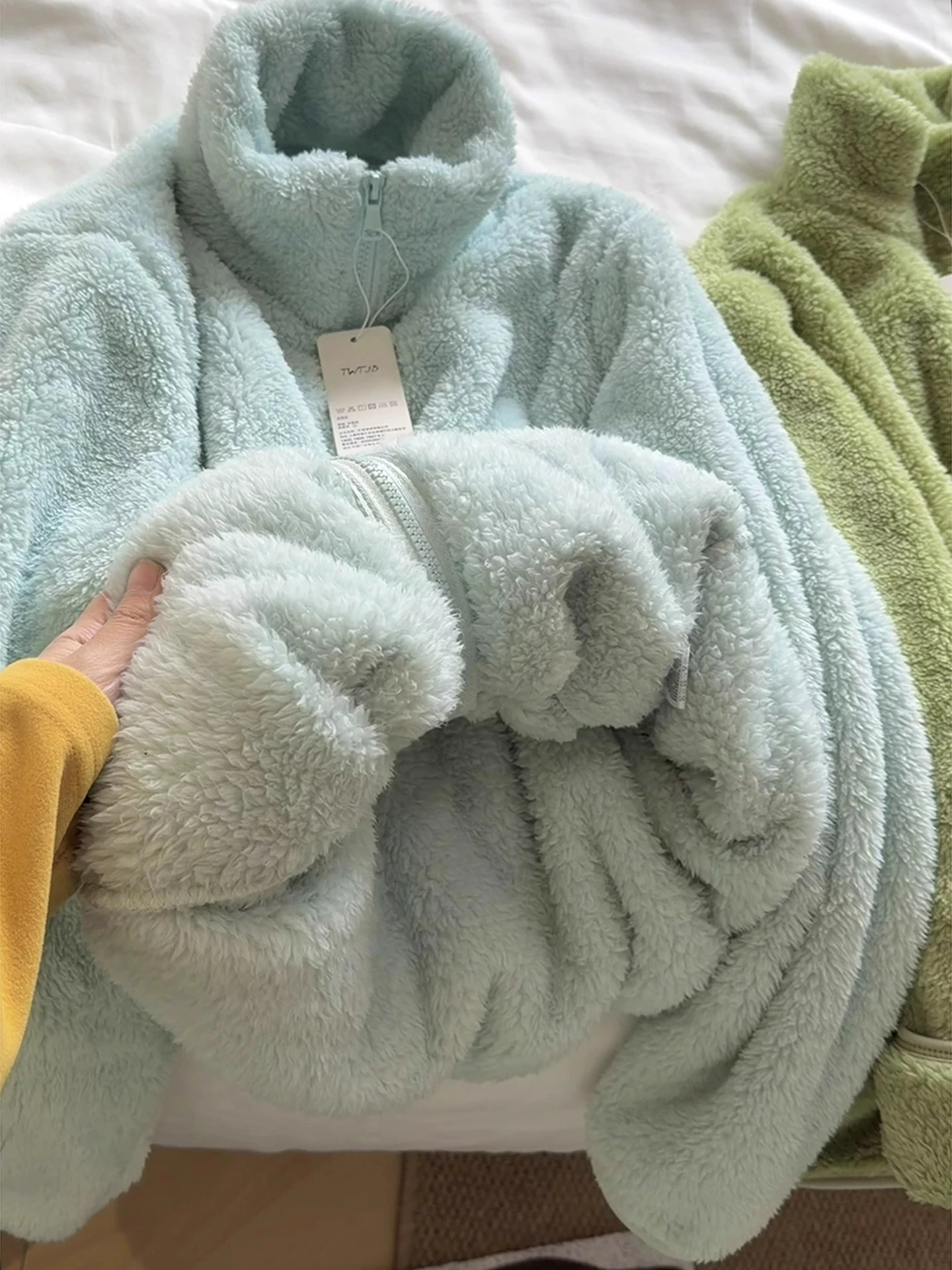 

Mint een Thiened Lamb Fur Jaet Men Women Winter Anti Cold Warm Cotton Coat Couple Collar Soft Cotton Clothes