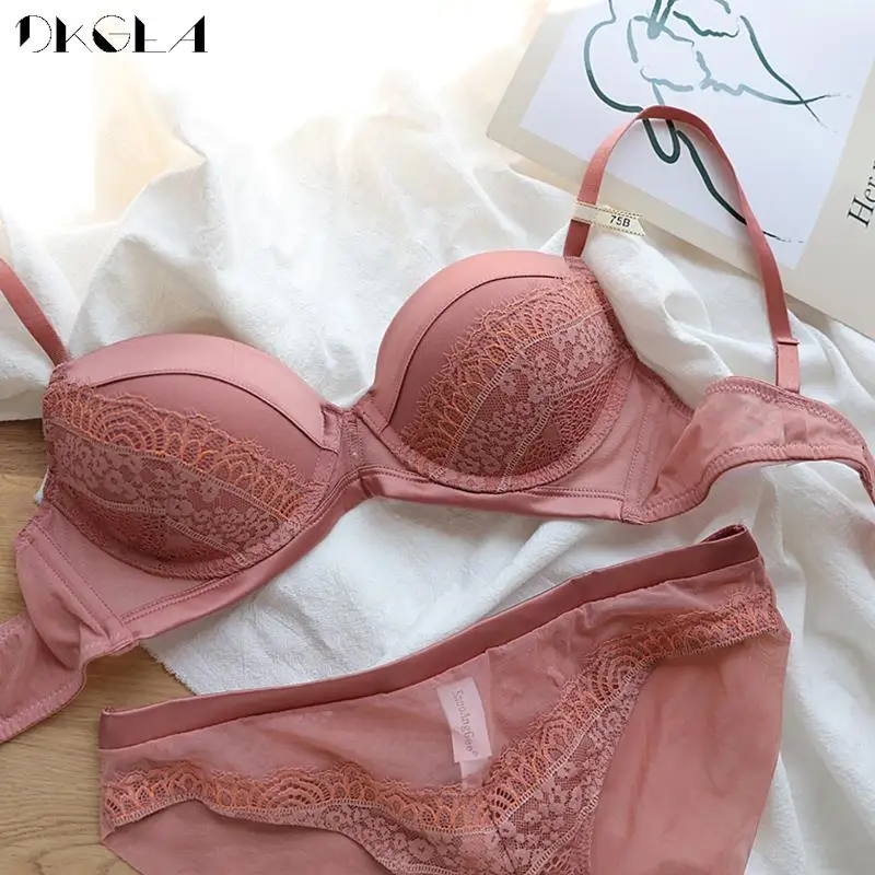 Brand New Halter Bra Set Sexy Brassiere Women Underwear Cotton Thick Embroidery Lace Lingerie Set Push-Up Bras Plus Size C D Cup