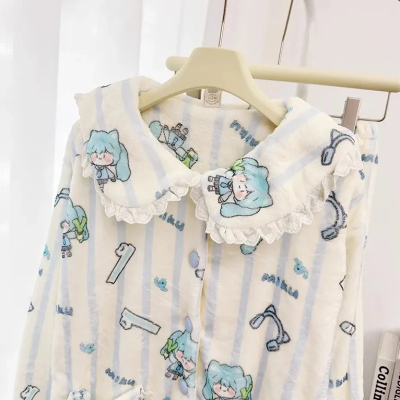 Hatsune Miku flannel pajamas autumn and winter women\'s new plush warm student cartoon cute can wear outside home clothes