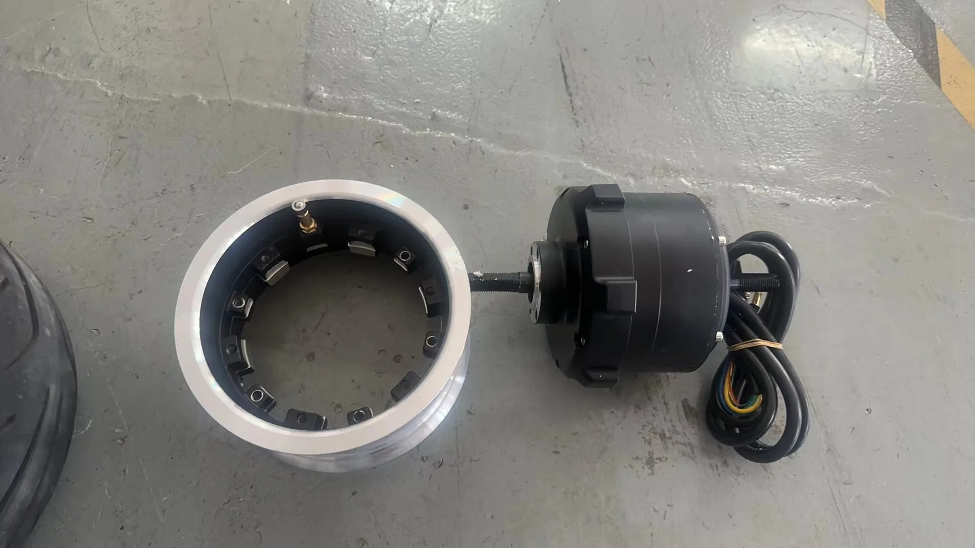 Powerful Fast HM Split Tubeless Electric Scooter Motor 4000W 5000Watt 60H Magnets E scooter Motor for 72V 60V 11/13/14 Inch