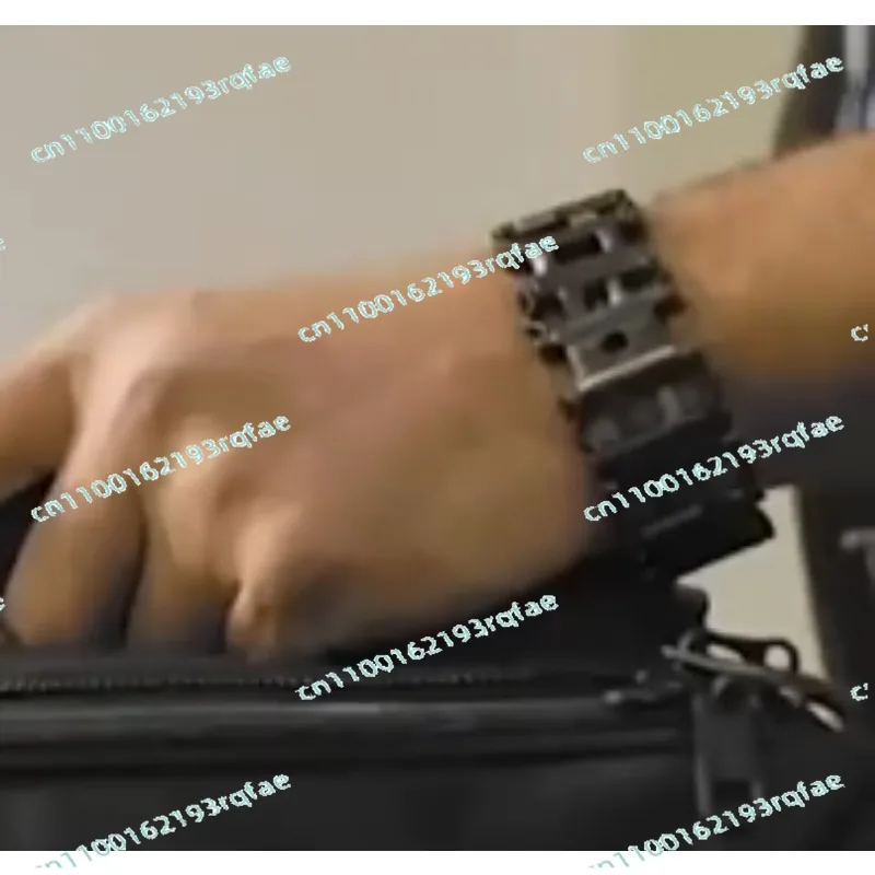 

Stainless steel outdoor tool bracelet 29-In-1 tool multi-function bracelet Outdoor emergency