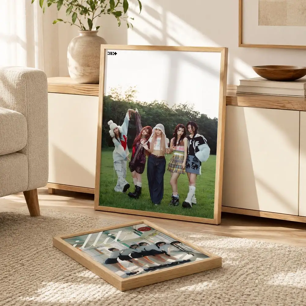 Singer I-ILLITs Poster Modern PP Paper Wall Decorative for Cafe Office Bar Home Wall Decor Gift