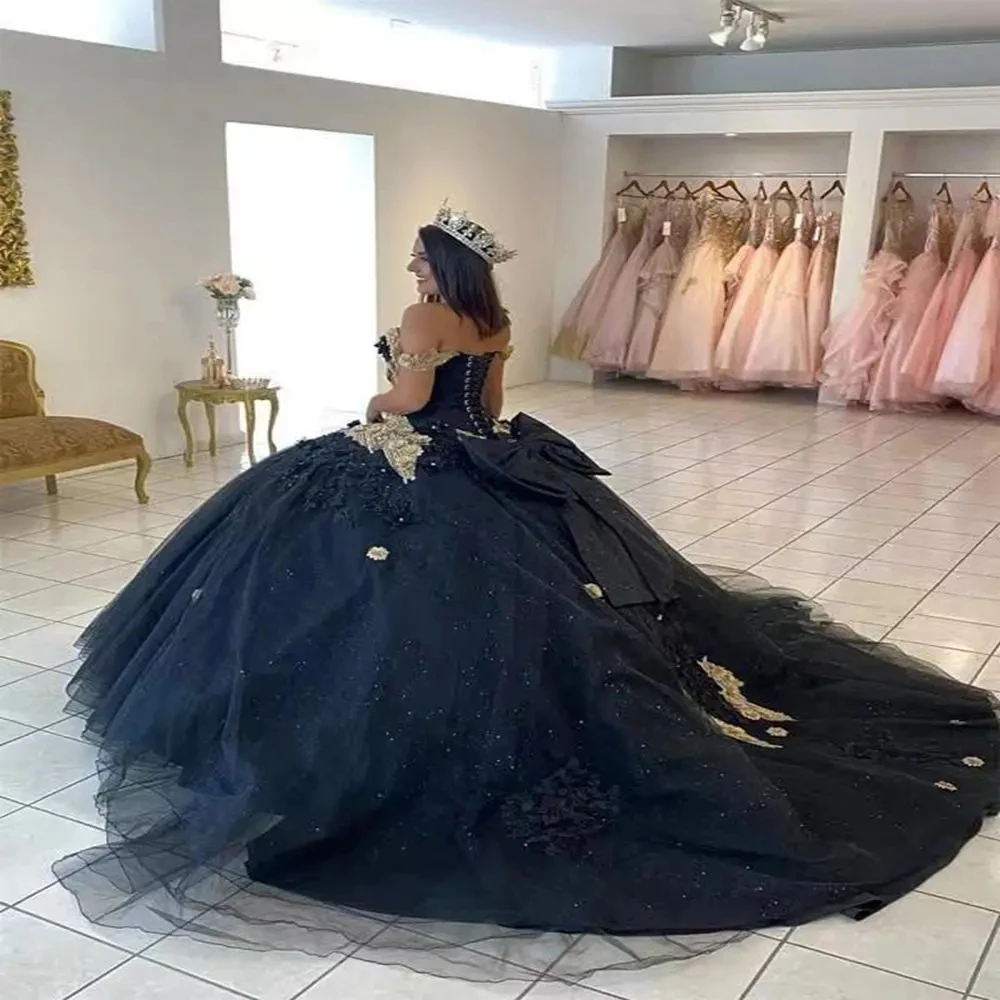 ANGELSBRIDEP винтажное черное бальное платье, платья Quinceanera с открытыми плечами, милые платья на шнуровке с золотой аппликацией для дня рождения 16