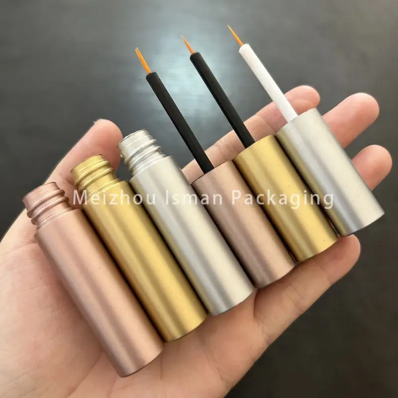 50 個の新しい 8 ミリリットル高級ラウンドローズゴールドスライバー空のアイライナーボトル容器ブラシまつげ成長液チューブ