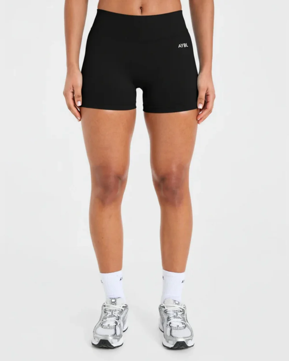 Marken-Sportbekleidung für Damen, Hautfreundliches Neckholder-Sporttop und Figurbetonte Hochtaillierte Shorts – Detail 12