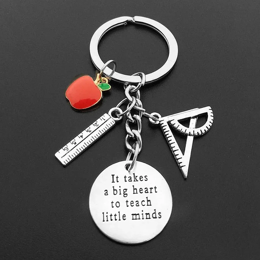 1 Pcs Teacher Keychains with Red Apple It Takes A Big Heart To Teach Little Minds Keyring Key Ring Jewelry for Teachers Day Gift