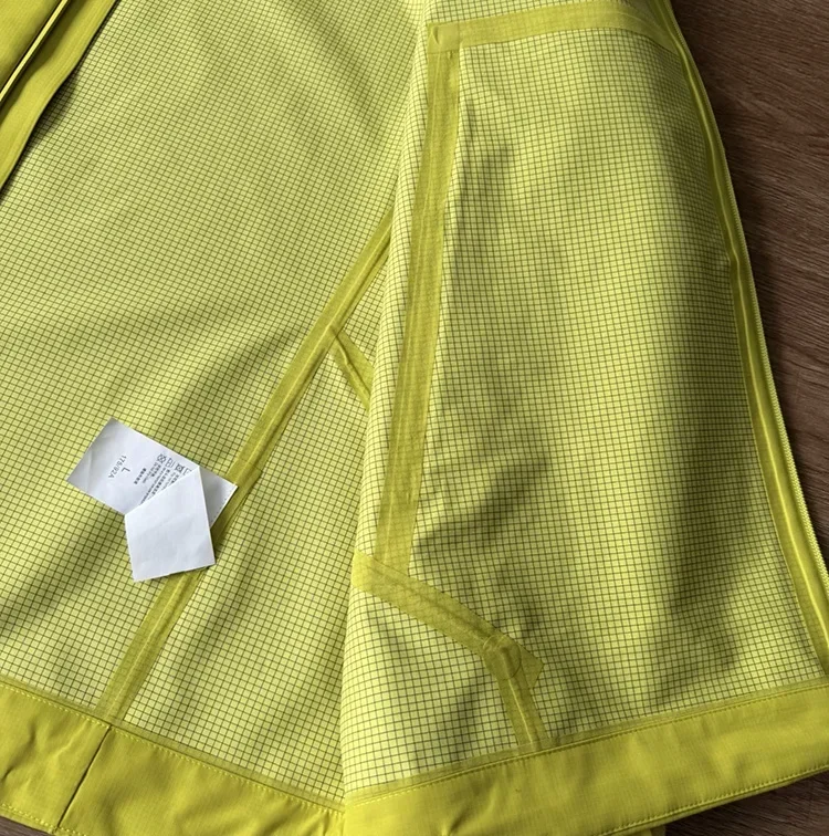Unisex Windbreaker-Jacke mit Kapuze in Unifarbe – Leichte Reißverschluss-Oberbekleidung für Herbstfahrten und Outdoor-Aktivitäten – Detail 30