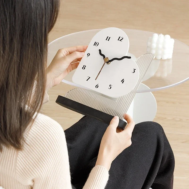 Heart-shaped clock living room decoration ornament