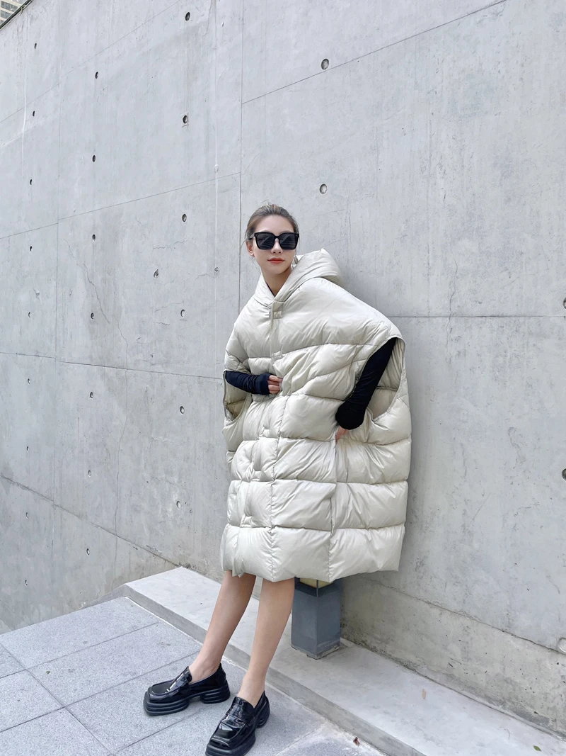 Luxury 90% white duck down jacket waistcoat for women Oversized Winter Thickened fluffy Hooded vest Overcoat INKEO 2O136