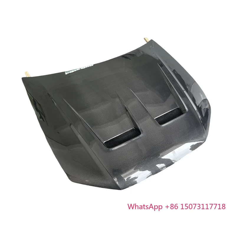 

Suitable for Q8 RSQ8 Modified M-style Carbon Fiber Engine Hood