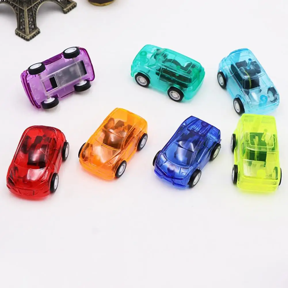 플라스틱 자동차 장난감 미니 플라스틱 어린이를위한 캔디 컬러 투명 장난감 자동차 장난감 자동차를 재생하기 쉬운