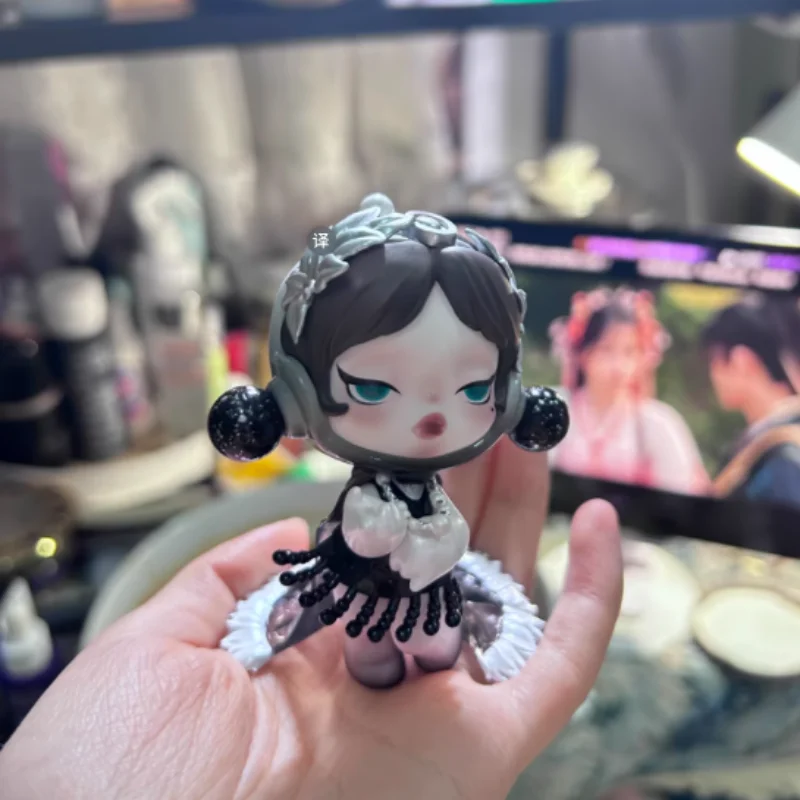 Hirono 13th aniversário série caixa cega sob holofote figuras de ação xiaoye bonecas modelo presentes decoração estatueta brinquedo colecionável