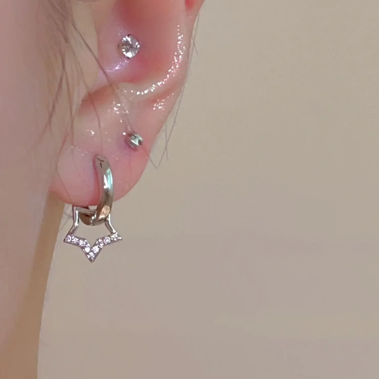 New Creative Mini Little Star Earrings Fashion Silver Color Zircon Hoop Earring for Women Holiday Jewelry Party Engagement Gifts