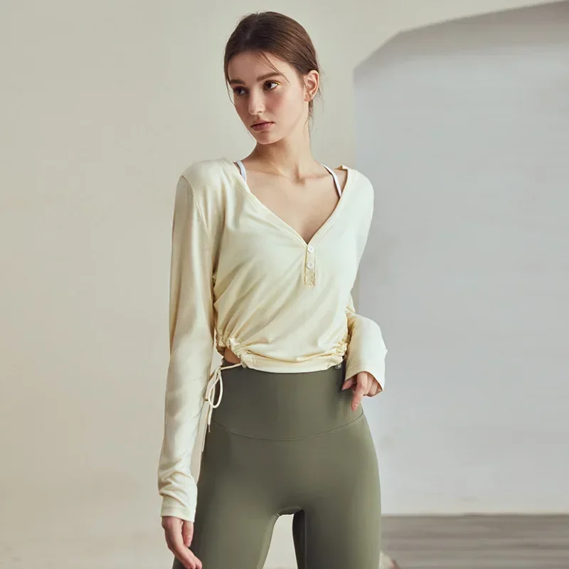 

Высококачественный костюм для йоги, женский осенне-зимний костюм с длинными рукавами для тренировок, бега, пилатеса, фитнеса, топ, высокое эстетичное значение