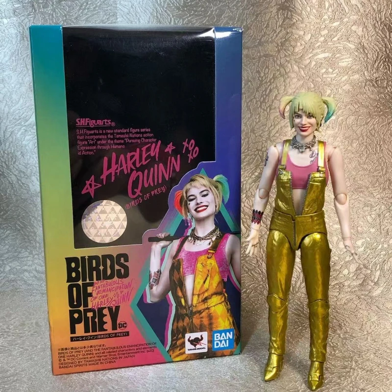 

Brand new in stock Bandai genuine SHF Harley Quinn manual model assembled toys collection ornaments holiday gift decorations