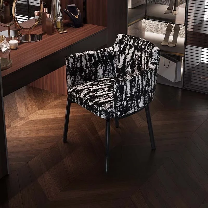 Light luxury minimalist household modern minimalist rotating dining table dining chair business negotiation chair