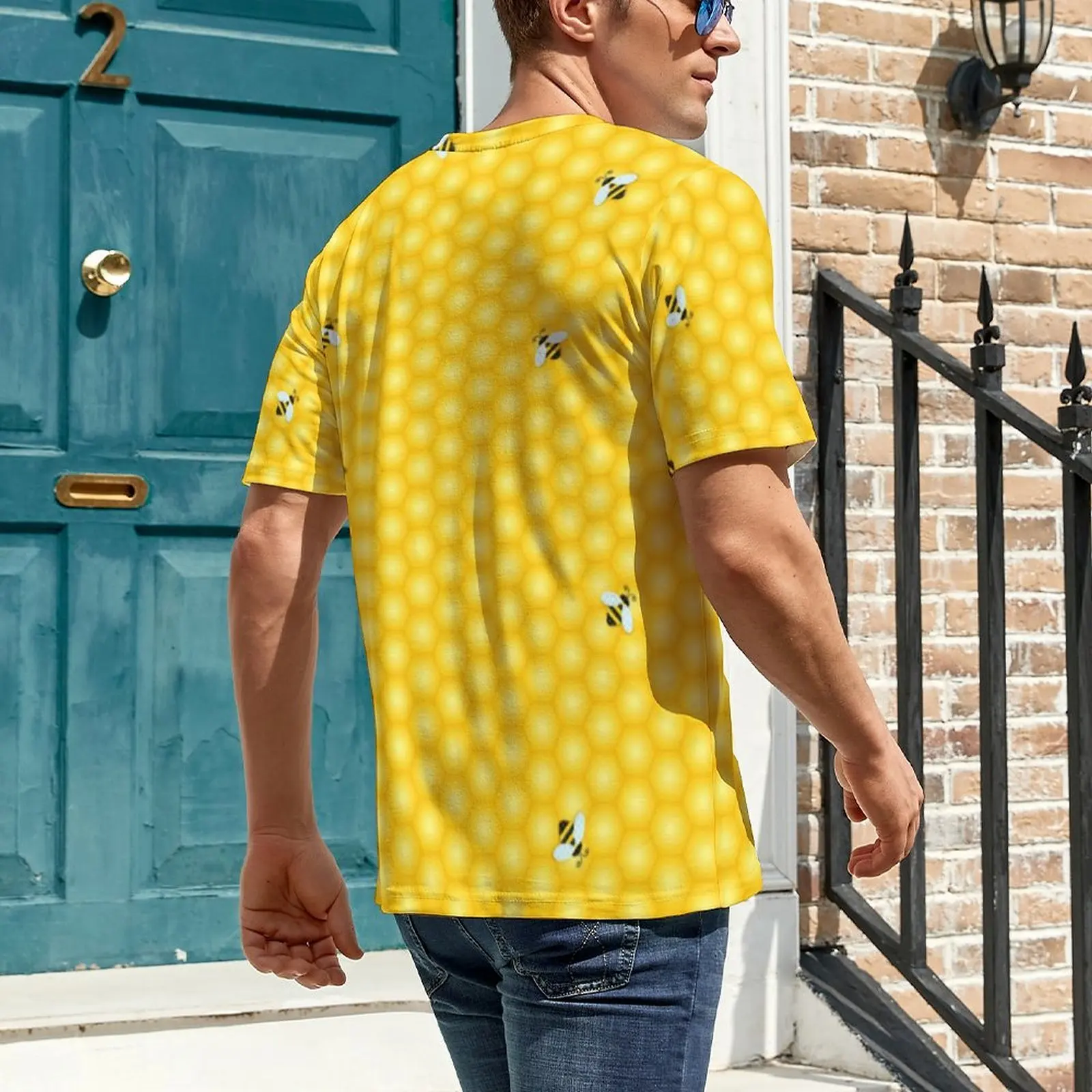 Summer T Shirt Bumble Bees T-Shirts Yellow Honeycomb Casual Fashion Tees For Men Short-Sleeve Pattern Plus Size Clothing
