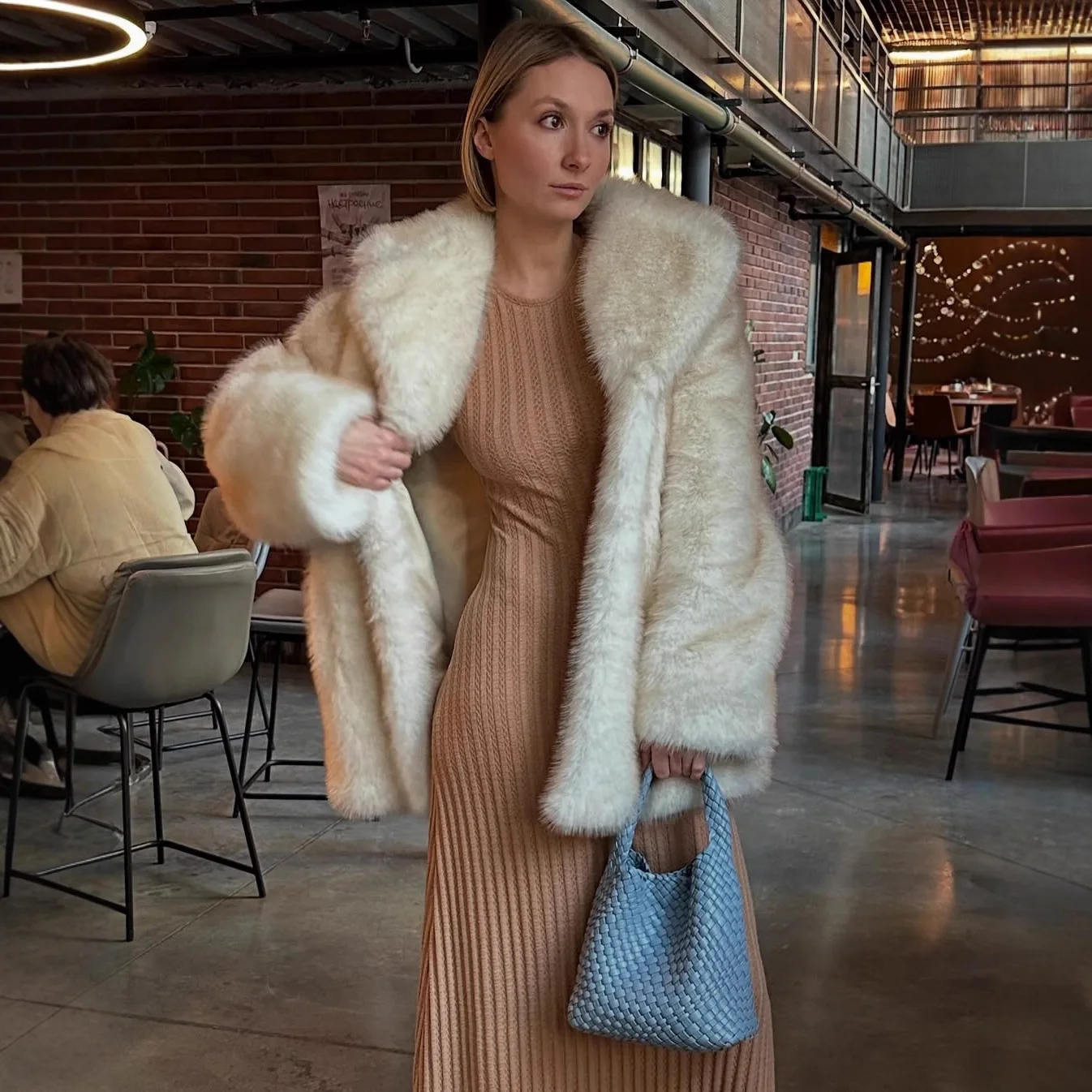 KIDCRKJ Women Winter Artificial Fur Jacket Notched Collar Gradient Warm Female Mink Fur Coat Versatile Lady Imitation Fur Coat