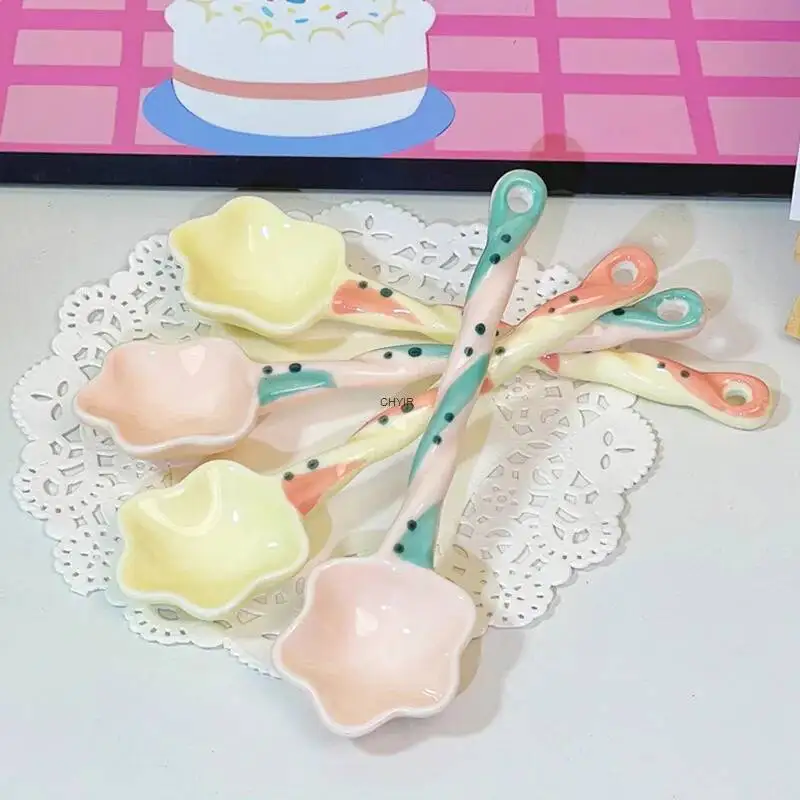 Star High-Value Dessert Ceramic Long Handle Colorful Ins Hand-Painted Cute Spoon Stirring Spoon Kitchen Tablewear