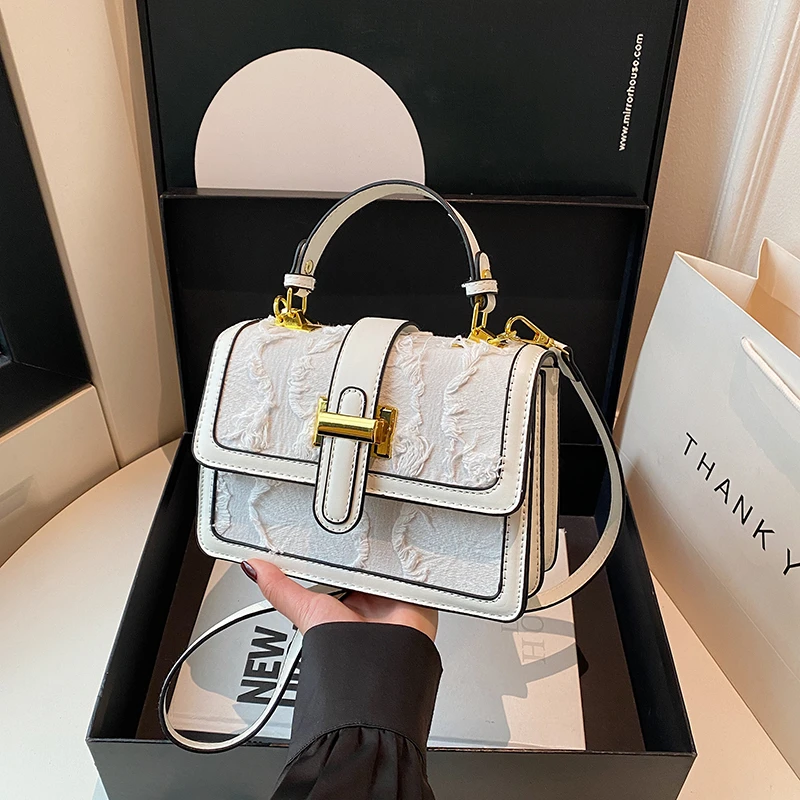 

Fashionable Trendy Crossbody Handbag Letter Logo High-End For Women Vintage Inspired Design Casual